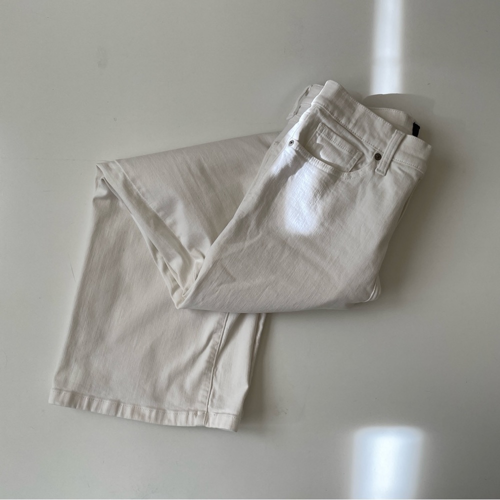 Banana Republic High Rise Wide Leg Cropped Jean in White, Size 28 / 6 - Picture 12 of 12